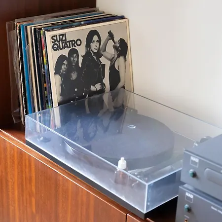 Elegant And Spacious Riga