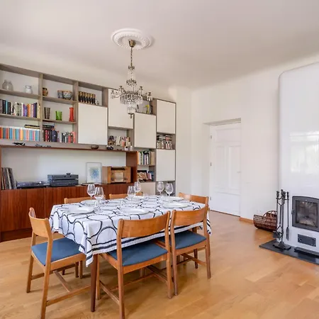 Appartamento Elegant And Spacious Riga
