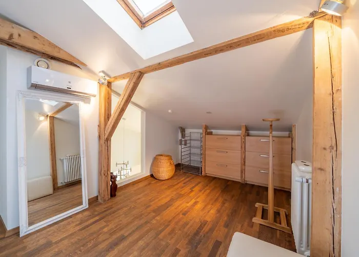 Elegant And Spacious *