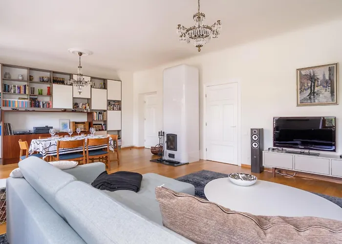 Dzīvoklis Elegant And Spacious Riga