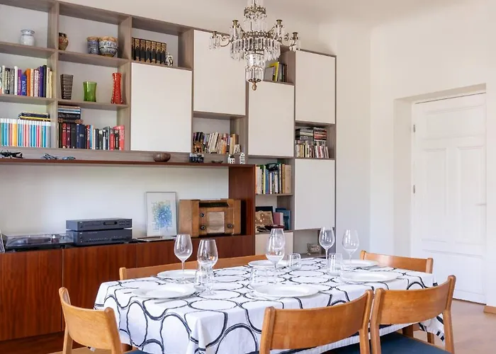 Elegant And Spacious Dzīvoklis Riga